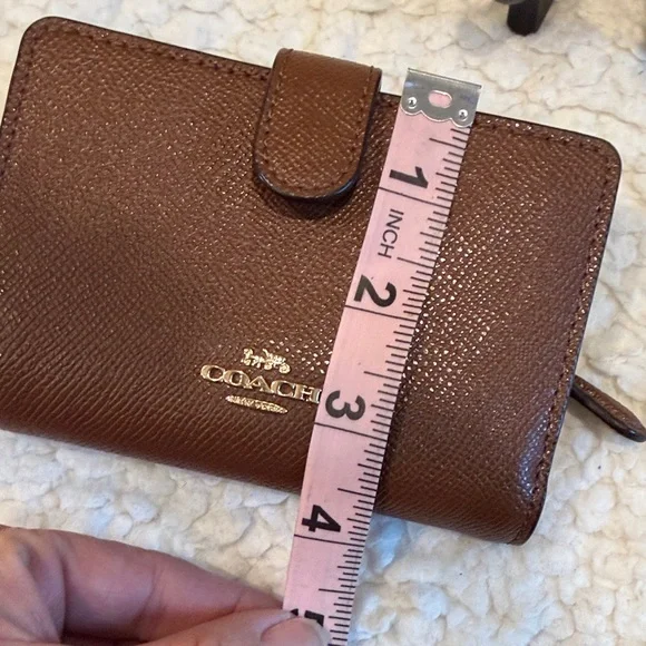 Coach tan  Wallet corner zip - Picture 8 of 9